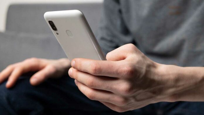 Corona-SMS für Einreisende ab 1. März 2021 Corona-SMS für Einreisende ab 1. März 2021