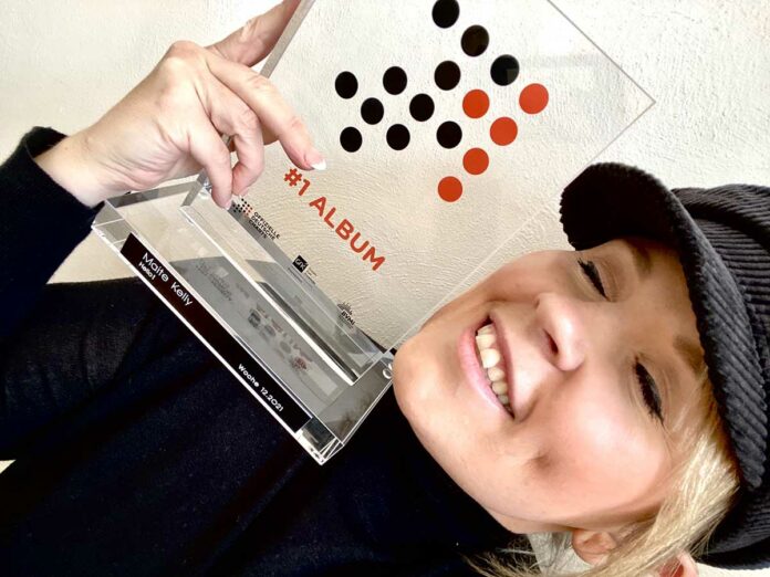 MaiteKelly_1Award (002)