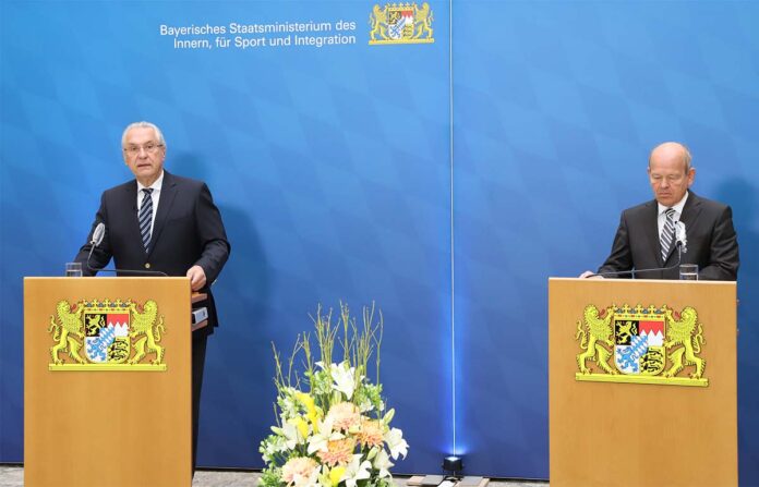Herrmann stellt Verfassungsschutzbericht 2020 vor Herrmann stellt Verfassungsschutzbericht 2020 vor
