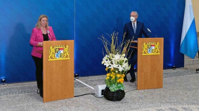 Innenminister Herrmann und Verkehrsministerin Schreyer starten neues Verkehrssicherheitsprogramm 2030 Innenminister Herrmann und Verkehrsministerin Schreyer starten neues Verkehrssicherheitsprogramm 2030