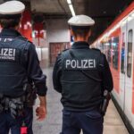 Mann geht grundlos auf Fremden los - Vorläufige Festnahme nach Schlägen und Tritten