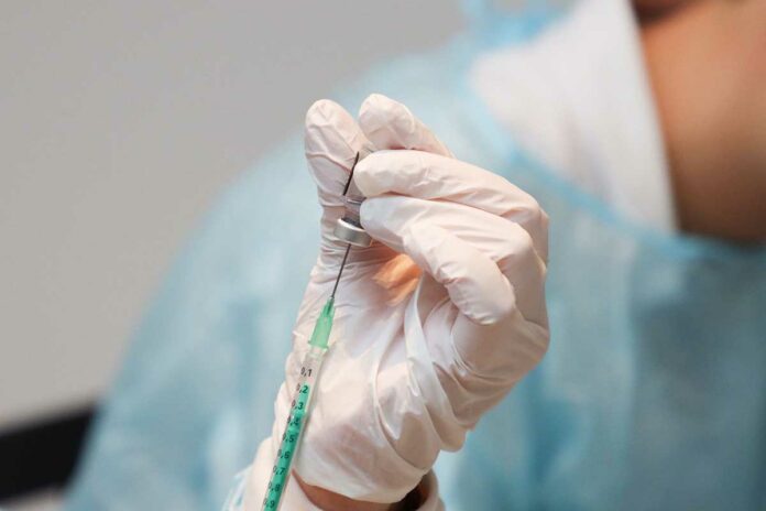 Verschiebung von Zweitimpfterminen nur aus dringenden medizinischen Gründen! Verschiebung von Zweitimpfterminen nur aus dringenden medizinischen Gründen!