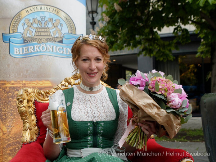 Sarah Jäger aus der Oberpfalz ist die neue Bayerische Bierkönigin 2021/22 Sarah Jäger aus der Oberpfalz ist die neue Bayerische Bierkönigin 2021/22