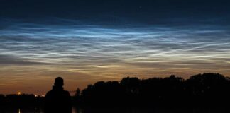 Leuchtende Nachtwolken - Magischer Silberschleier am Nordhimmel