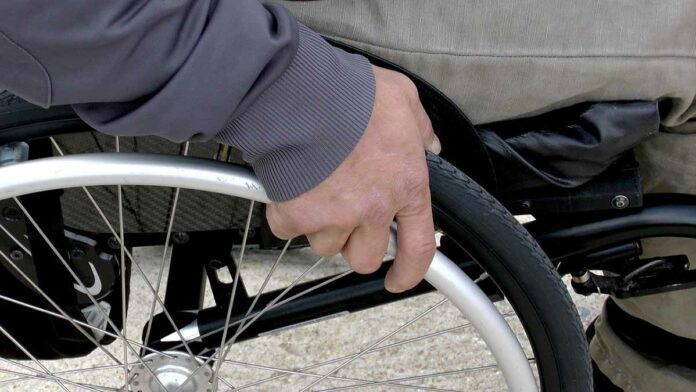Ein Tag, der bewegt. ADAC Stiftung startet bundesweite Mobilitätstage für Rollstuhlfahrerinnen und Rollstuhlfahrer Ein Tag, der bewegt. ADAC Stiftung startet bundesweite Mobilitätstage für Rollstuhlfahrerinnen und Rollstuhlfahrer