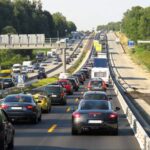 Beim Stau-Ausweichen drohen heftige Strafen Beim Stau-Ausweichen drohen heftige Strafen