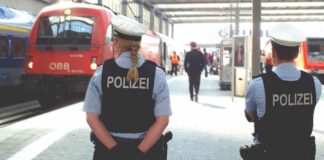 Widerstand nach Verstoß gegen das Kunst- und Urhebergesetz