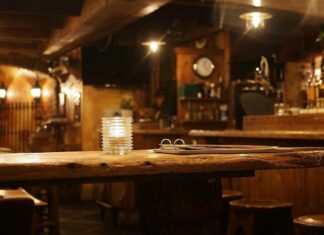 DEHOGA Bayern: Gastgewerbe fordert Verlängerung der Corona-Hilfen