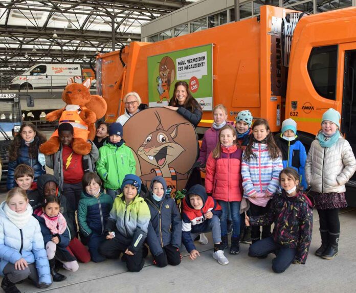 Abfallwirtschaftsbetrieb München präsentiert neue Kindermarke "AWM Kids"