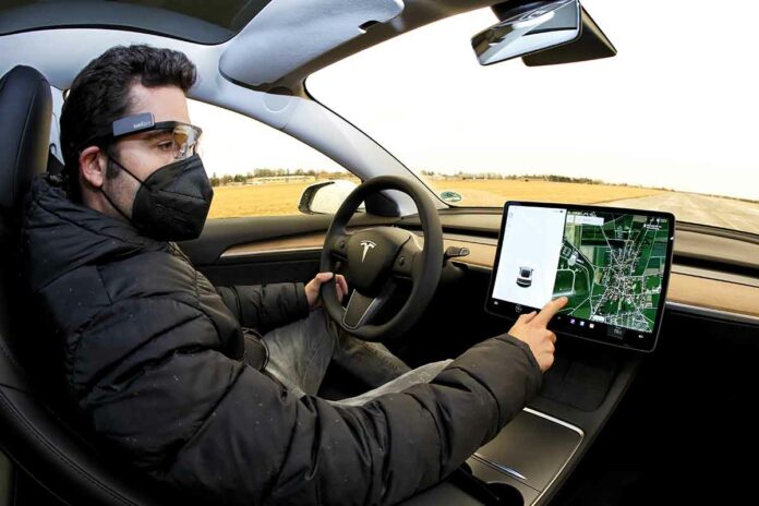 Hilfe, wo ist der Warnblinker? - Wenn die Fahrzeugbedienung vom Fahren ablenkt Hilfe, wo ist der Warnblinker? - Wenn die Fahrzeugbedienung vom Fahren ablenkt