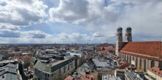 Altstadt: Abstellen von E-Tretrollern nur auf ausgewiesenen Flächen