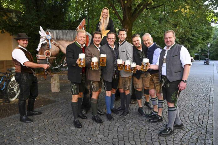 Oktoberfestbierprobe: Münchner Brauer präsentieren Oktoberfestbier 2022 Oktoberfestbierprobe: Münchner Brauer präsentieren Oktoberfestbier 2022