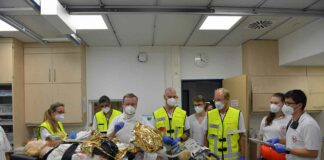 Große Katastrophenschutzübung von Rettungsdiensten, Feuerwehr mit Rettungsleitstelle und München Klinik