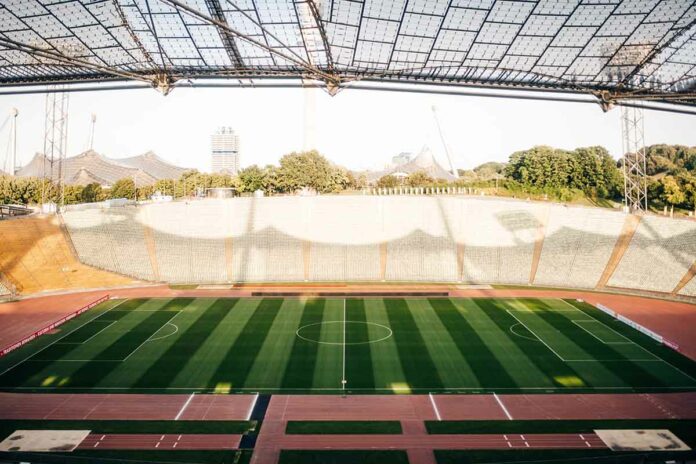 FC Bayern und TSV 1860 spielen am 23. Oktober im Olympiastadion