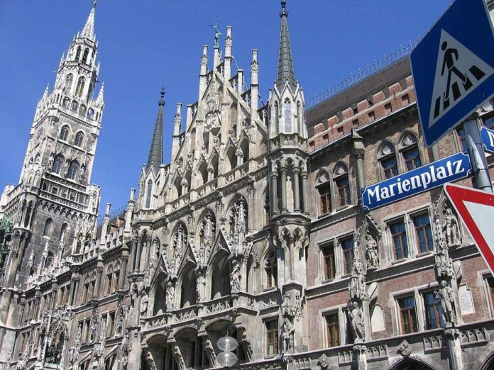 Internationaler Mädchentag auf dem Marienplatz