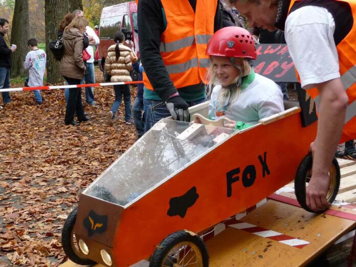 Herbstferien: 70 Kinder bauen Seifenkisten - Rennen Sa., 5. November im Ostpark