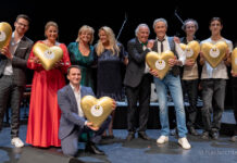 Stars im Prinze 2022 - Peter Kraus rockt das Prinzregententheater für Stiftung s'Münchner Herz