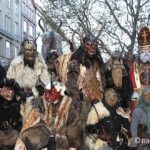 Großer Krampuslauf über den Münchner Christkindlmarkt