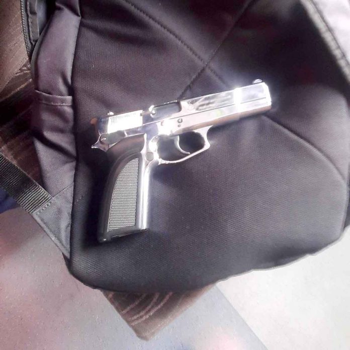 Aufregung am Grafinger Bahnhof – Polizeieinsatz wegen Waffe im Zug