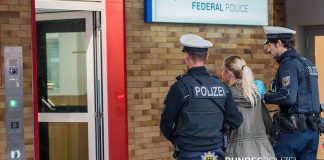 Angriffe auf Bundespolizisten - Einsätze im RE und am Hauptbahnhof