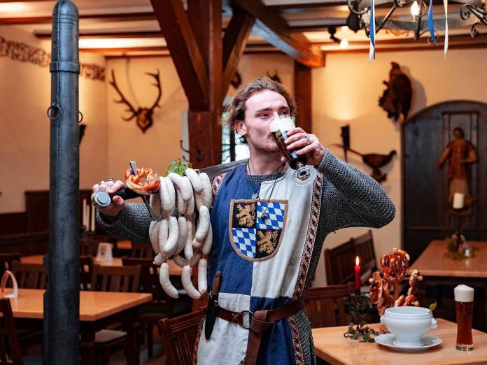 Auf in die Ritterschwemme auf Schloss Kaltenberg! Auf in die Ritterschwemme auf Schloss Kaltenberg!