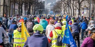 Große ADFC-Radsternfahrt für den "Radentscheid Bayern"