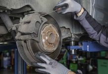 Frühjahrscheck fürs Auto im ADAC Prüfzentrum München