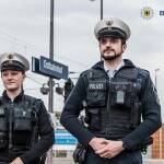 Unbekannter schlägt 20-Jährigen - Bodenspucken in der S-Bahn führt zu Zahnbruch
