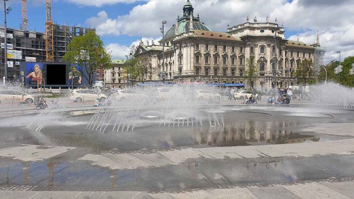 Münchener Innenstadt: Start des Innenausbaus und Eigentümerwechsel beim ehemaligen Hotel Königshof Münchener Innenstadt: Start des Innenausbaus und Eigentümerwechsel beim ehemaligen Hotel Königshof
