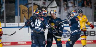 Erfolgreicher DEL-Auftakt: Red Bulls bezwingen Düsseldorfer EG