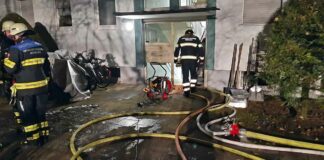 Neuforstenried: Kellerbrand im Mehrfamilienhaus