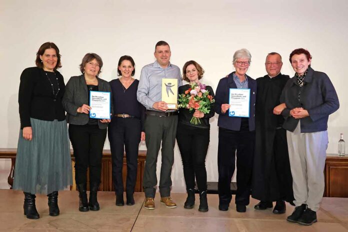 Münchner Gesundheits- und Pflegepreis 2023 verliehen Münchner Gesundheits- und Pflegepreis 2023 verliehen