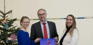 Großzügige Spende für die Kinderschutzarbeit von Prof. Dr. med. Dipl.-Psych. Mirjam Landgraf