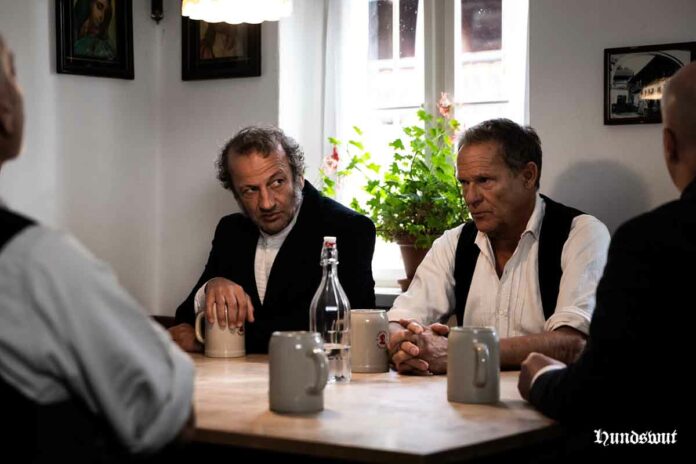 "Hundswut“ - Bayerischer Independent-Film mit Starbesetzung: Cast & Crew feiern am 09. April 2024 München-PREMIERE im Mathäser Kino "Hundswut“ - Bayerischer Independent-Film mit Starbesetzung: Cast & Crew feiern am 09. April 2024 München-PREMIERE im Mathäser Kino
