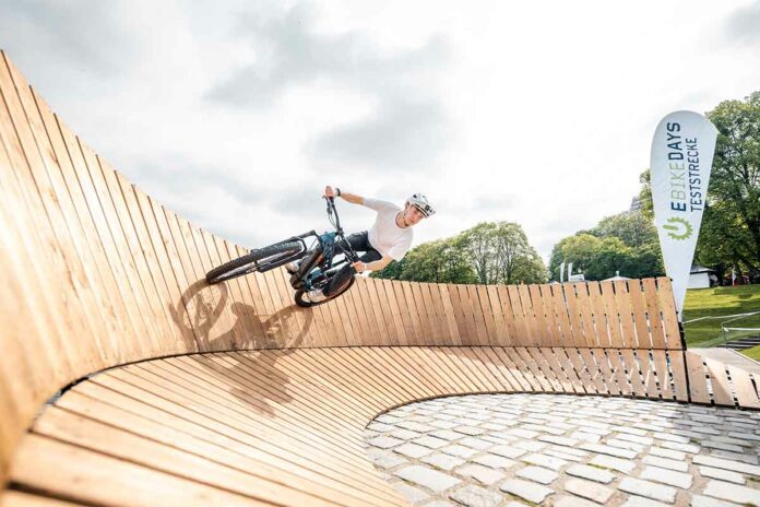 mountainbike scott usa Genius eRide 910 – Fly Rides Motion Capture Gloves swift design—paired with a Boho Deko Highboard Kleiderschrank Color:Red / Black / Grey