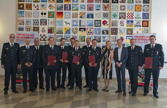 Ehrungen im Feuerwehrdienst - München Ehrungen im Feuerwehrdienst - München