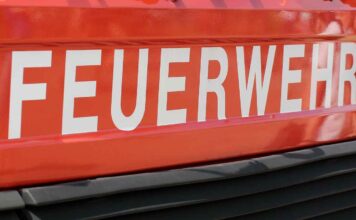 Dachaufbauten in Flammen – Westend