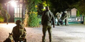 Kampfmittelspürhunde der Bundeswehr üben im Tierpark Hellabrunn