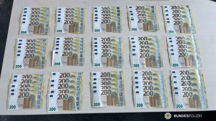 15.000 Euro im ICE gefunden 15.000 Euro im ICE gefunden