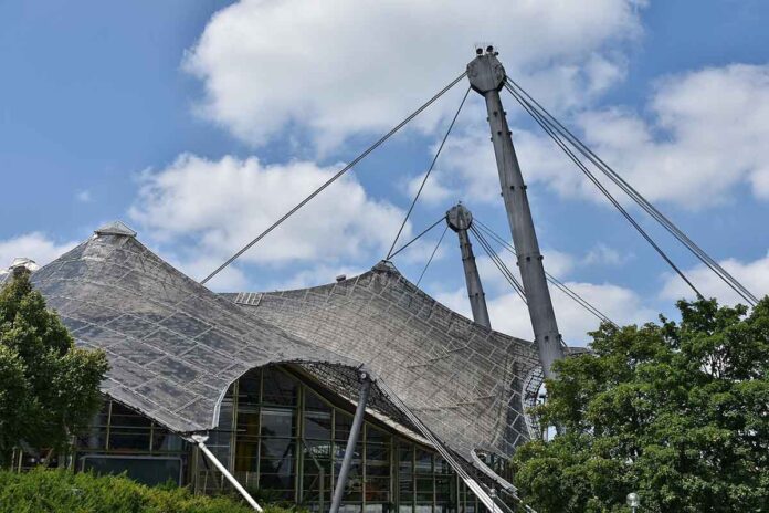 Herausfordernde Sanierung des Olympiastadions