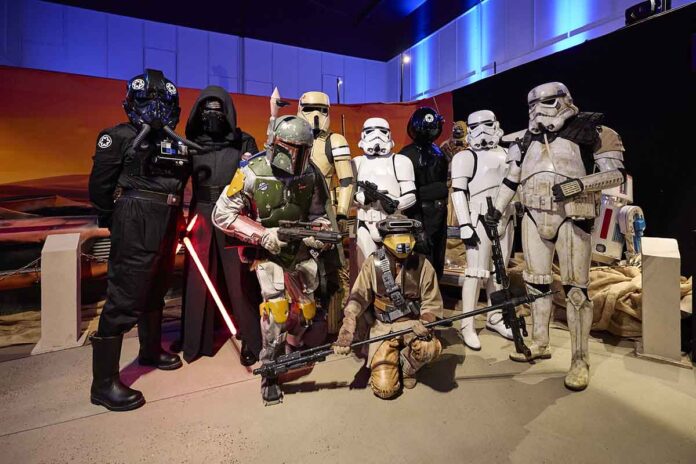 The Fans Strike Back® – Die größte STAR WARS Fan-Ausstellung kommt nach Stuttgart The Fans Strike Back® – Die größte STAR WARS Fan-Ausstellung kommt nach Stuttgart
