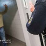 Fahrscheinkontrolle eskaliert - Fahrgast greift Prüfdienst an