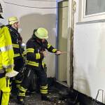Dehnfugenbrand beschäftigt die Feuerwehr in Moosach