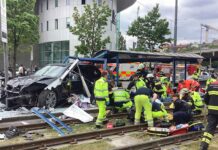 Sieben Verletzte bei einem schweren Verkehrsunfall in der Arnulfstraße