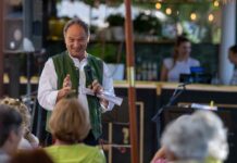 Rudelsingen am 14.7. auf dem Tollwood Sommerfestival mit Pfarrer Schießler