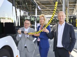 Flughafen München weiht neues eBusdepot ein und nimmt weitere eBusse in Betrieb