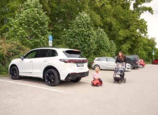 ADAC fordert gesetzliche Pflicht für Notbremsassistent beim Rückwärtsfahren