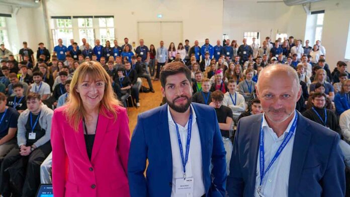 Neues Ausbildungsjahr: 147 Azubis und Dualis starten bei den Stadtwerken München Neues Ausbildungsjahr: 147 Azubis und Dualis starten bei den Stadtwerken München