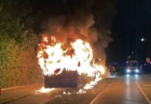 Bus in Vollbrand - Laim