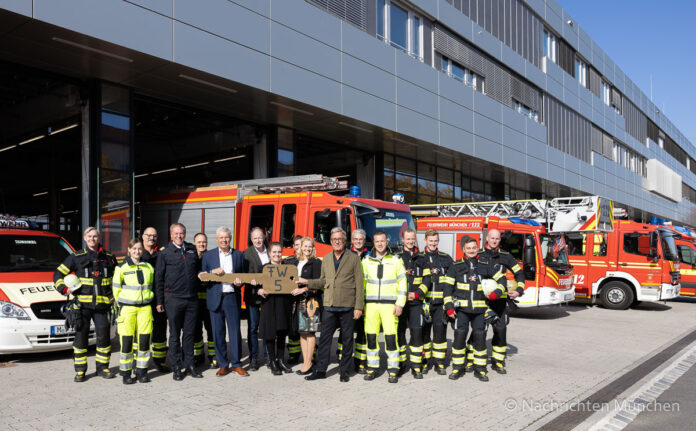 Feierliche Einweihung der Feuerwache 5 - Ramersdorf Feierliche Einweihung der Feuerwache 5 - Ramersdorf